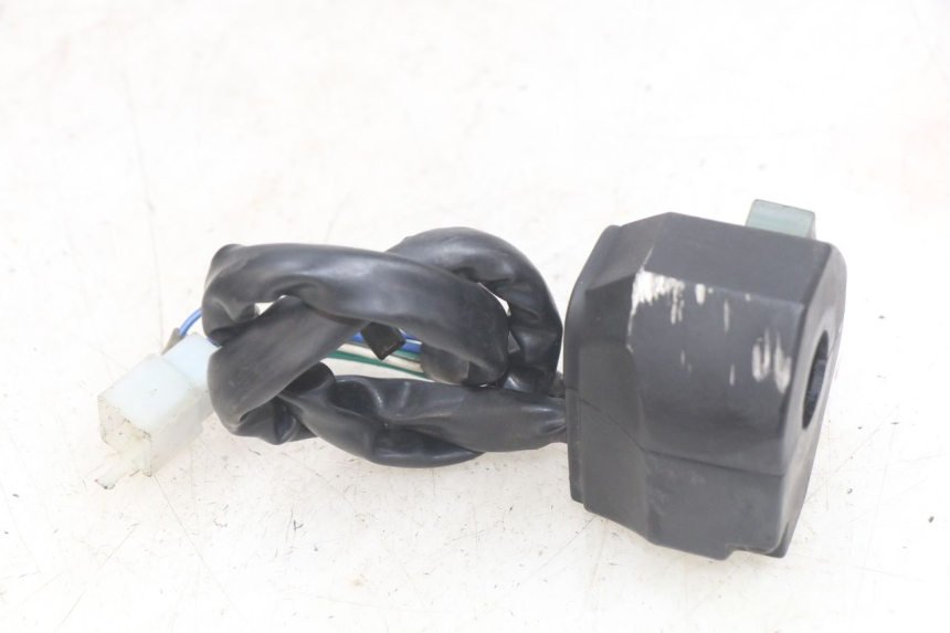 photo de PRZEŁĄCZNIK LEWY YAMASAKI ROADSTER 50 (2013 - 2018) - Zbliżenie techniczne