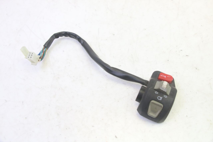 photo de PRZEŁĄCZNIK LEWY TNT MOTOR ROMA 10' 4T 50 (2019 - 2022) - Inny kąt widzenia