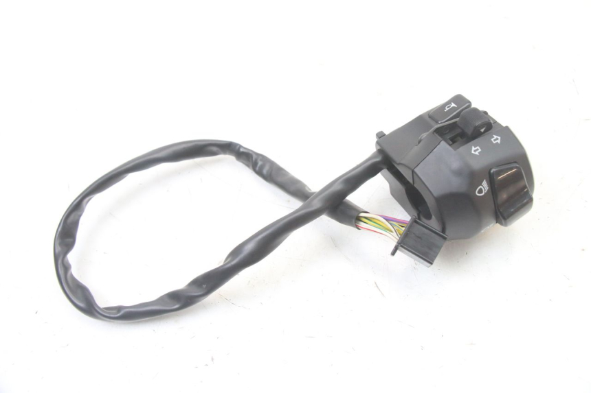 photo de PRZEŁĄCZNIK LEWY ROYAL ENFIELD HYMALAYAN 410 (2016 - 2023) - Zoom stanu zużycia