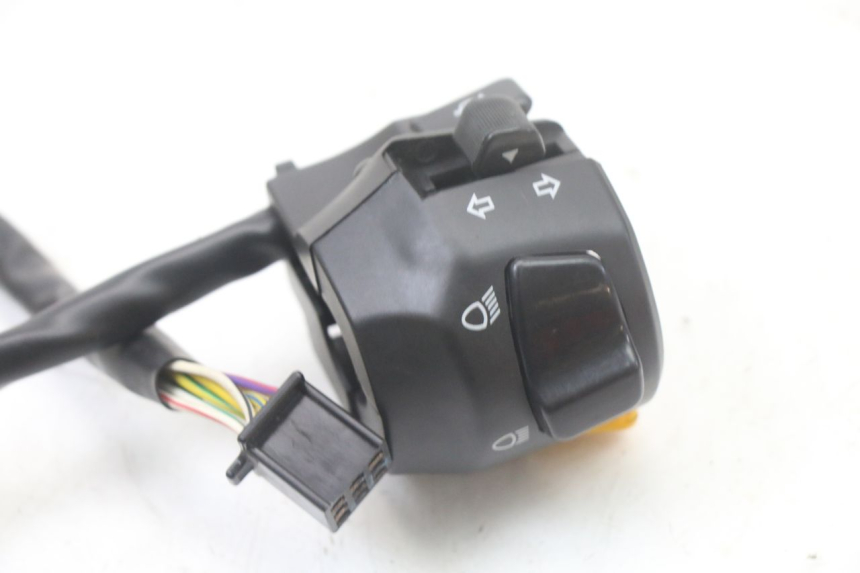 photo de PRZEŁĄCZNIK LEWY ROYAL ENFIELD HYMALAYAN 410 (2016 - 2023) - Inny kąt widzenia