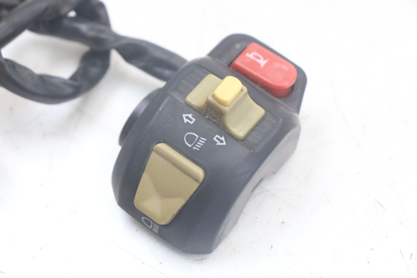 photo de PRZEŁĄCZNIK LEWY KEEWAY RY6 2T 50 (2011 - 2019) - Inny kąt widzenia