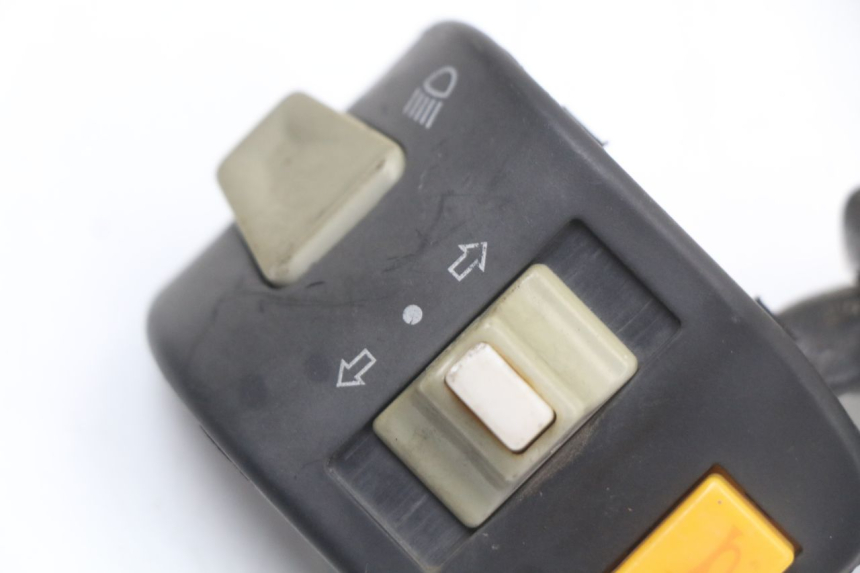 photo de PRZEŁĄCZNIK LEWY JM MOTORS SANTANA 50 (2014 - 2023) - Zoom stanu zużycia