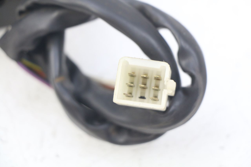 photo de PRZEŁĄCZNIK LEWY PEUGEOT SATELIS COMPRESSOR K15 125 (2006 - 2009) - Inny kąt widzenia