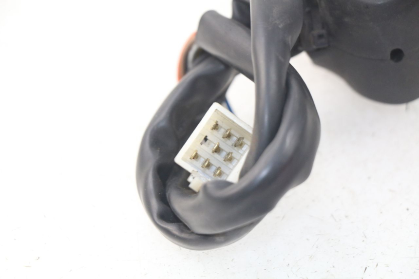 photo de PRZEŁĄCZNIK LEWY PEUGEOT SATELIS 300 (2012 - 2015) - Zoom stanu zużycia