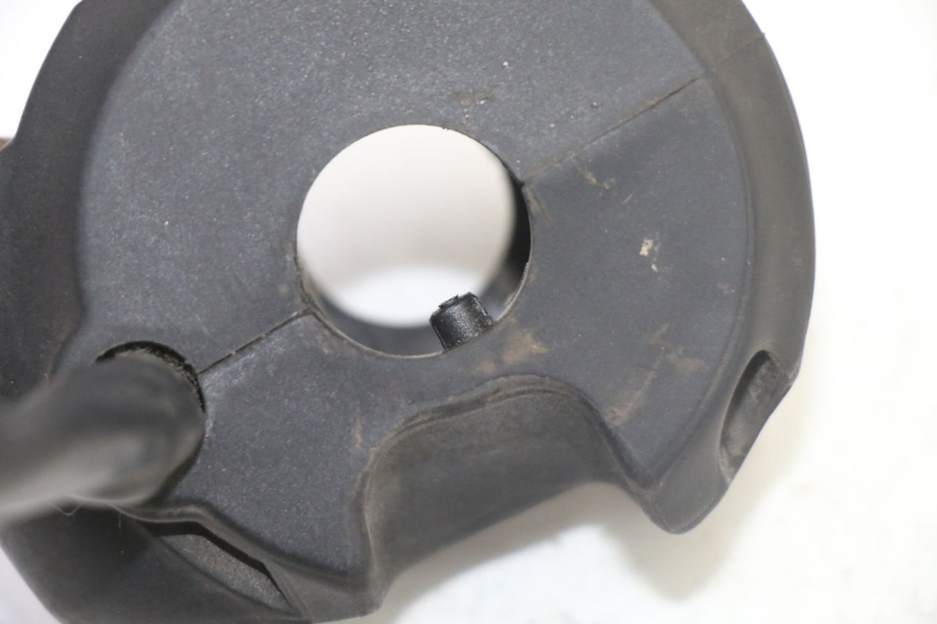 photo de PRZEŁĄCZNIK LEWY PEUGEOT SATELIS 125 (2013 - 2018) - Widok ogólny