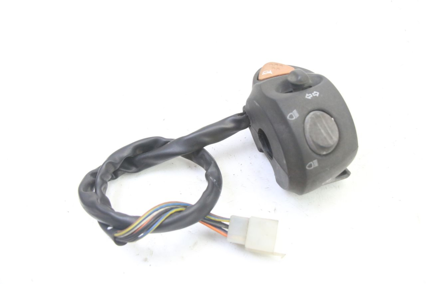 photo de PRZEŁĄCZNIK LEWY PEUGEOT SATELIS 250 (2006 - 2012) - Zoom stanu zużycia