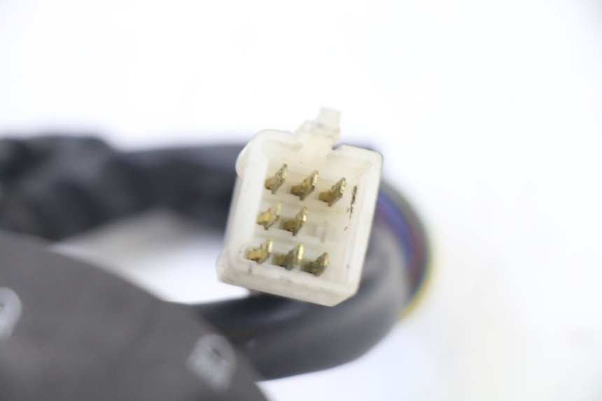 photo de PRZEŁĄCZNIK LEWY PEUGEOT SATELIS 250 (2006 - 2012) - Stan powierzchni