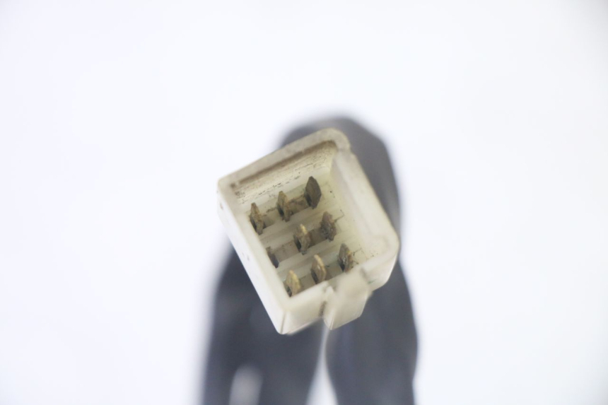 photo de PRZEŁĄCZNIK LEWY PEUGEOT SATELIS 125 (2006 - 2009) - Punkty mocowania