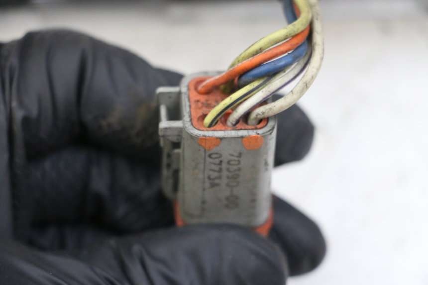 photo de PRZEŁĄCZNIK LEWY HARLEY DAVIDSON SPORTSTER XL CUSTOM 1200 (2003 - 2004) - Widok produktu