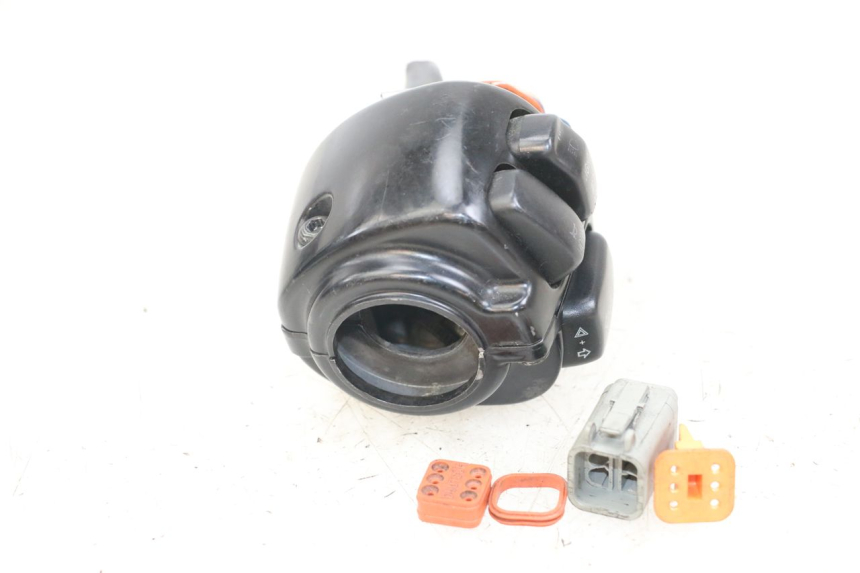 photo de PRZEŁĄCZNIK LEWY HARLEY DAVIDSON SPORTSTER XL CUSTOM 1200 (2003 - 2004) - Widok ogólny