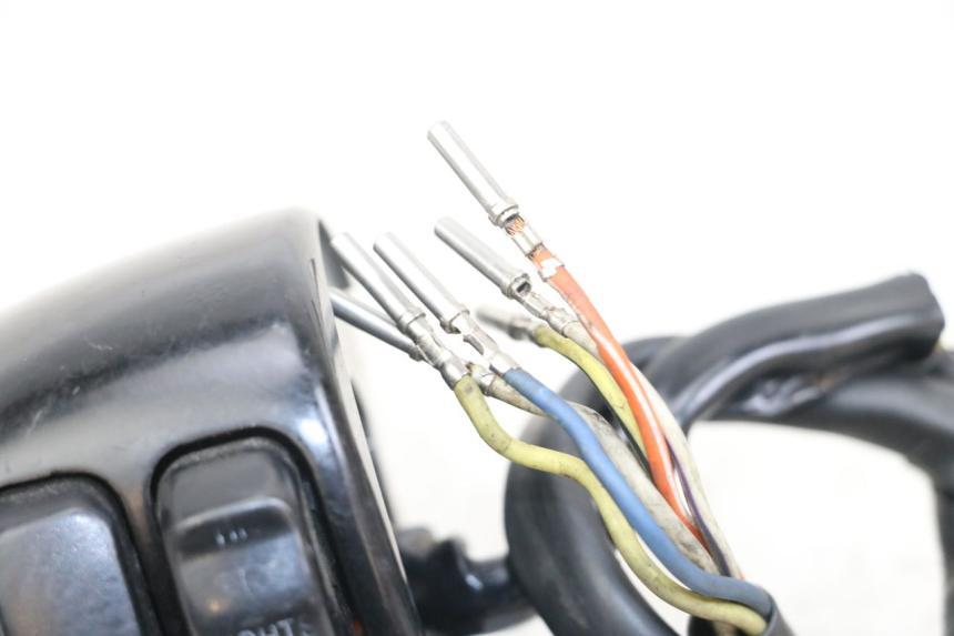 photo de PRZEŁĄCZNIK LEWY HARLEY DAVIDSON SPORTSTER XL CUSTOM 1200 (2003 - 2004) - Punkty mocowania