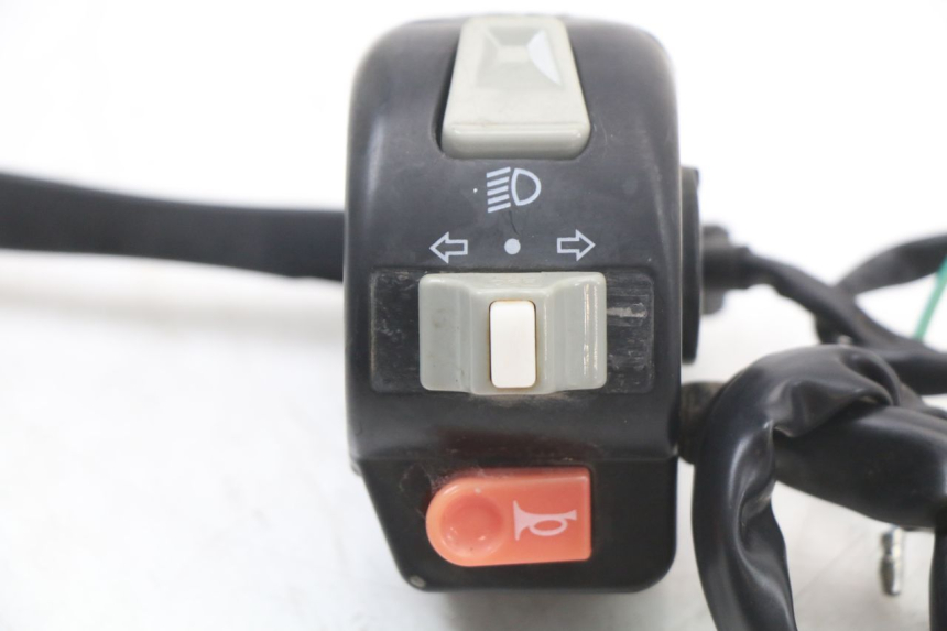 photo de PRZEŁĄCZNIK LEWY VASTRO STREET X 4T 50 (2016 - 2021) - Szczegół części