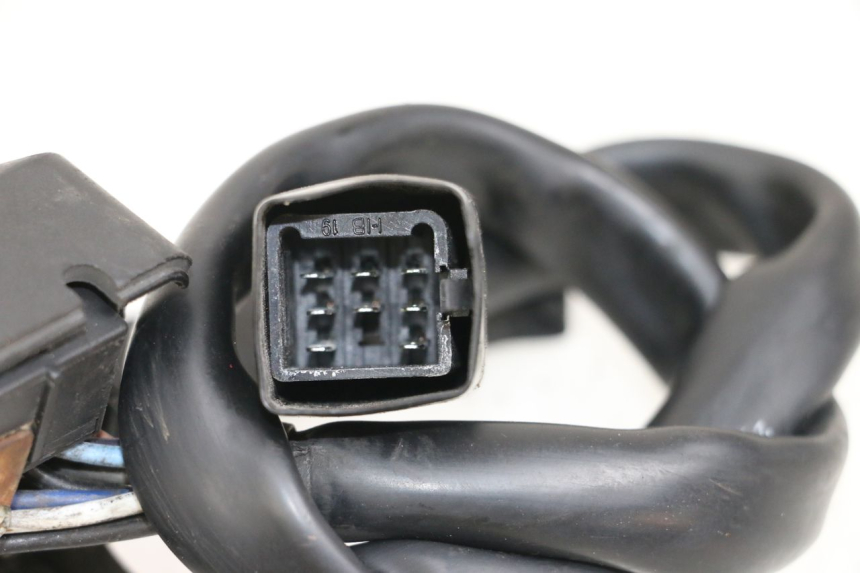 photo de PRZEŁĄCZNIK LEWY PEUGEOT STREETZONE I 2T 50 (2018 - 2020) - Szczegół części