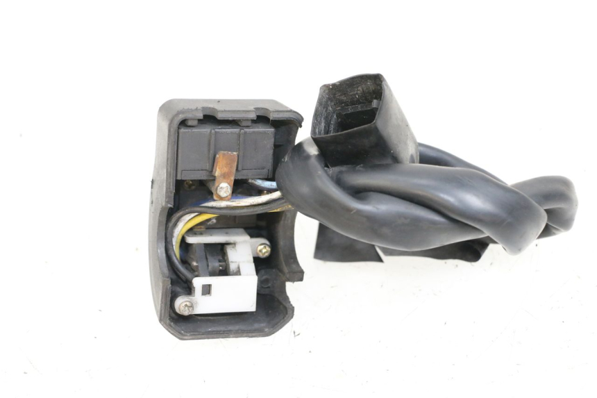 photo de PRZEŁĄCZNIK LEWY PEUGEOT STREETZONE I 2T 50 (2018 - 2020) - Zoom stanu zużycia