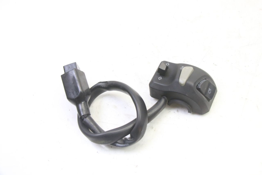 photo de PRZEŁĄCZNIK LEWY PEUGEOT STREETZONE I NAKED 2T 50 (2018 - 2020) - Inny kąt widzenia