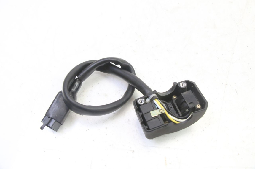 photo de PRZEŁĄCZNIK LEWY PEUGEOT STREETZONE I NAKED 2T 50 (2018 - 2020) - Zbliżenie techniczne