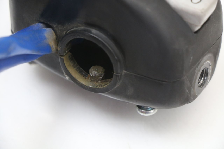 photo de PRZEŁĄCZNIK LEWY KYMCO SUPER 8 4T 50 (2018 - 2020) - Inny kąt widzenia