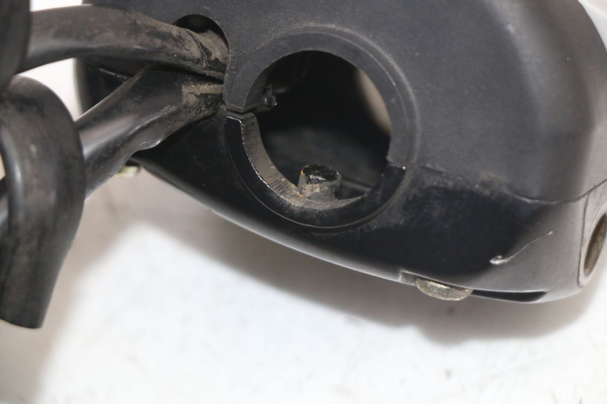 photo de PRZEŁĄCZNIK LEWY KYMCO SUPER 8 125 (2008 - 2015) - Punkty mocowania