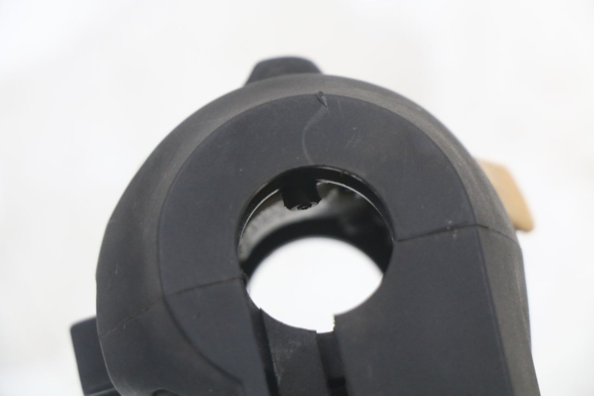 photo de PRZEŁĄCZNIK LEWY SUZUKI BURGMAN 125 (2018 - 2021) - Punkty mocowania