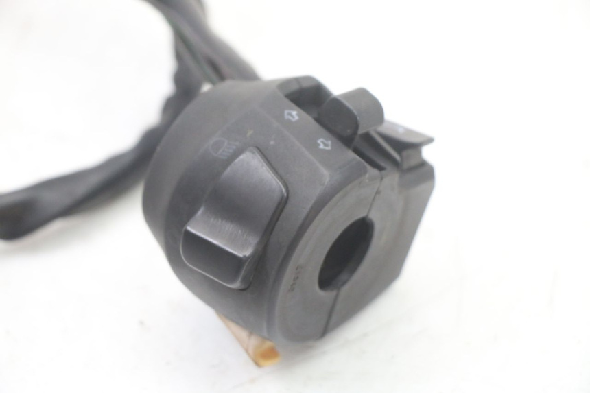 photo de PRZEŁĄCZNIK LEWY SUZUKI BURGMAN 125 (2018 - 2021) - Inny kąt widzenia