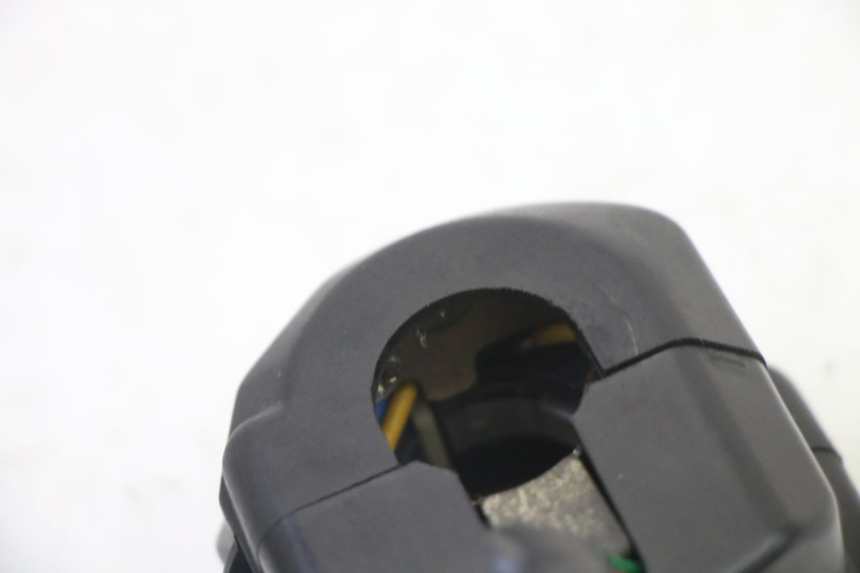 photo de PRZEŁĄCZNIK LEWY YAMAHA TDR DELTABOX 125 (1997 - 2003) - Punkty mocowania