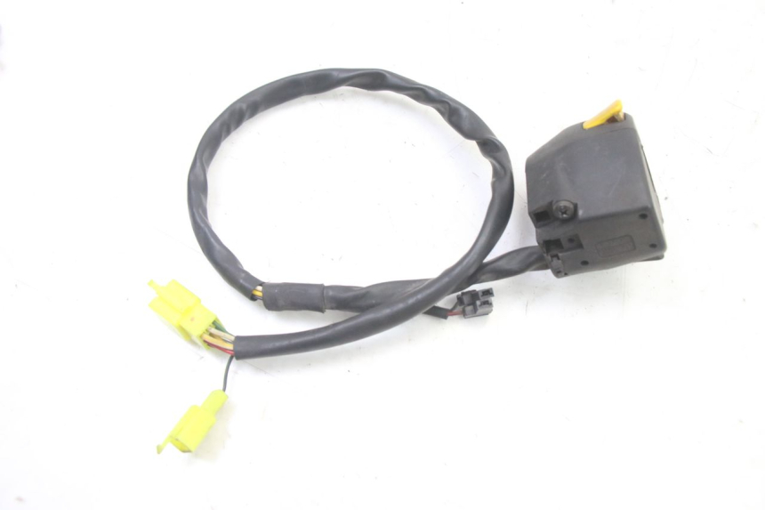 photo de PRZEŁĄCZNIK LEWY SUZUKI UH BURGMAN 125 (2002 - 2006) - Inny kąt widzenia