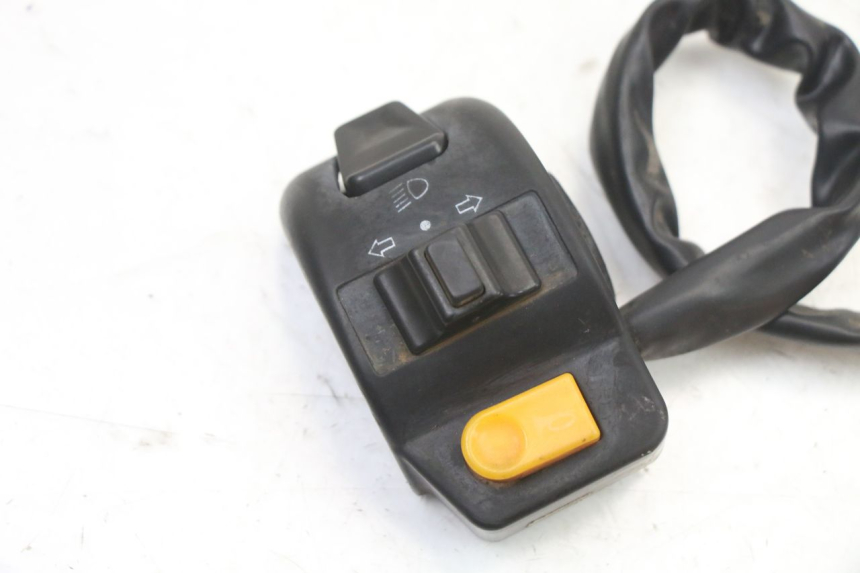 photo de PRZEŁĄCZNIK LEWY UNIVERSAL BIKE ZN50QT-11B 50 (2018 - 2021) - Szczegół części