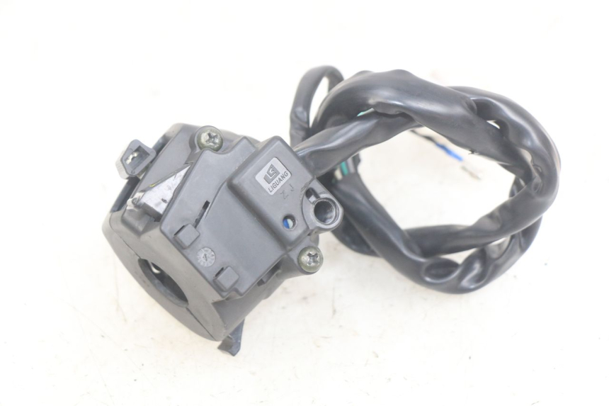 photo de PRZEŁĄCZNIK LEWY MOTRAC URBAN 4T 50 (2016 - 2024) - Inny kąt widzenia