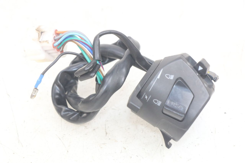 photo de PRZEŁĄCZNIK LEWY MOTRAC URBAN 4T 50 (2016 - 2024) - Zbliżenie techniczne