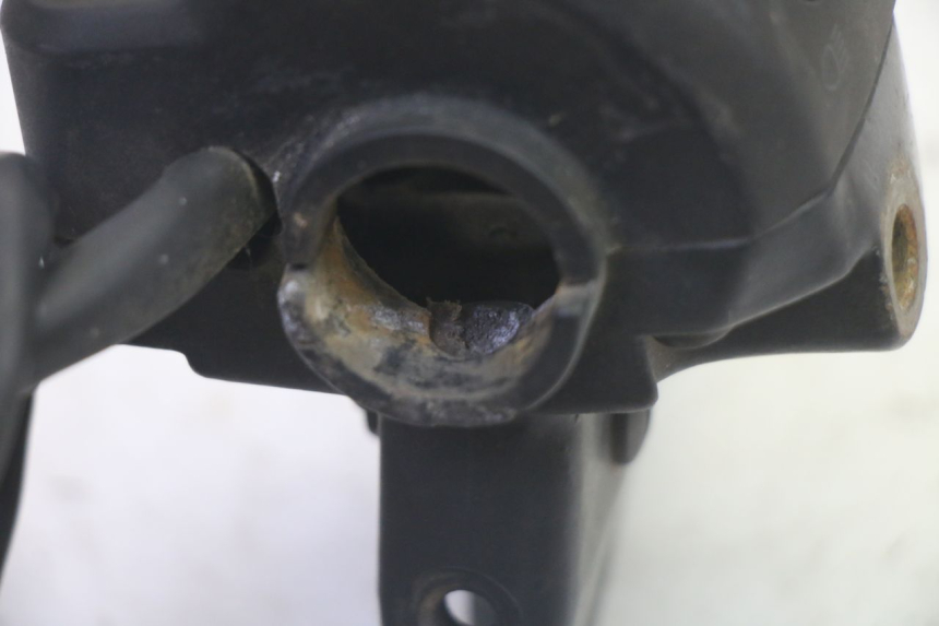 photo de PRZEŁĄCZNIK LEWY PEUGEOT VIVACITY 100 (1999 - 2008) - Punkty mocowania