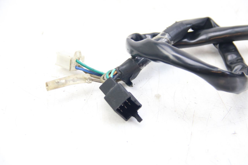 photo de PRZEŁĄCZNIK LEWY SYM WOLF SB 125 (2011 - 2018) - Zbliżenie techniczne