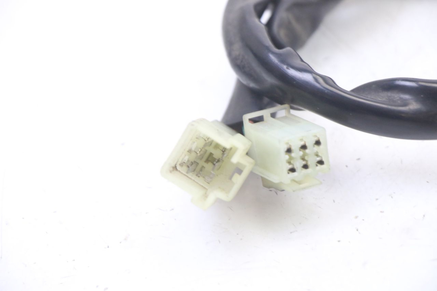 photo de PRZEŁĄCZNIK LEWY YAMAHA X-MAX XMAX 125 (2010 - 2013) - Oznaczenia i referencje