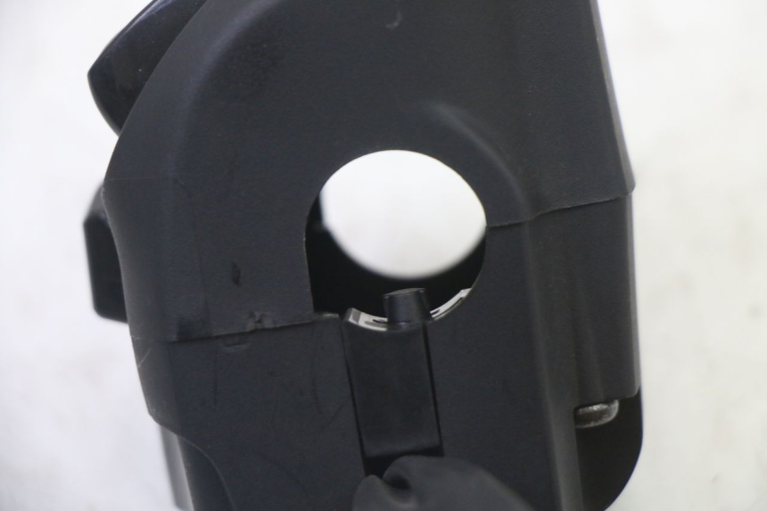 photo de PRZEŁĄCZNIK LEWY YAMAHA XMAX X-MAX 125 (2021 - 2025) - Punkty mocowania