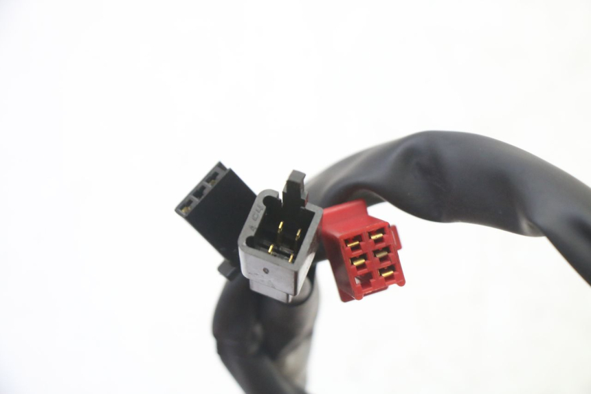 photo de PRZEŁĄCZNIK LEWY YAMAHA XMAX X-MAX 125 (2021 - 2025) - Część sprawdzona