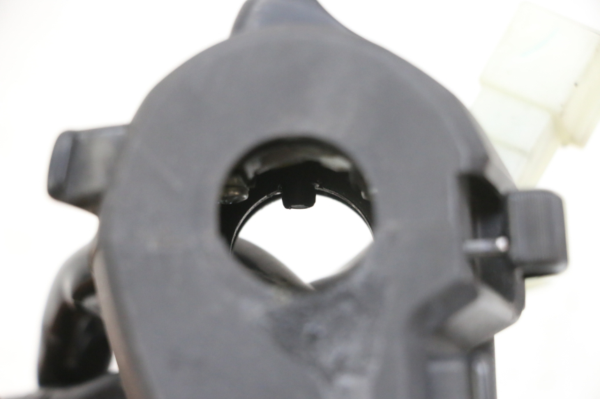 photo de PRZEŁĄCZNIK LEWY YAMAHA X-MAX XMAX 125 (2010 - 2013) - Punkty mocowania