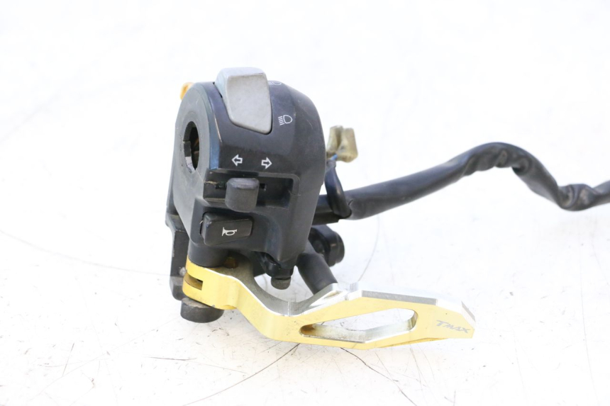 photo de PRZEŁĄCZNIK LEWY YAMAHA XP T-MAX ABS 500 (2005 - 2005) - Szczegół części
