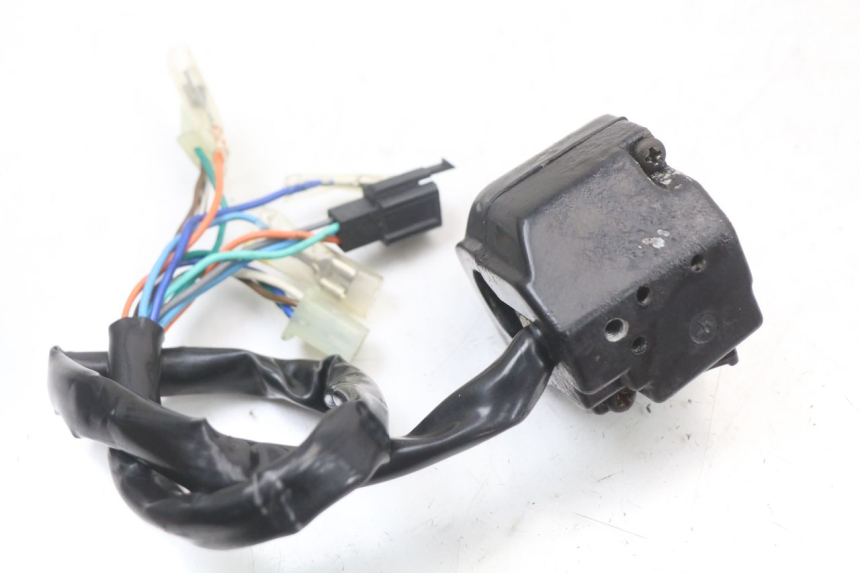 photo de PRZEŁĄCZNIK LEWY SYM XS 125 (2007 - 2016) - Zbliżenie techniczne