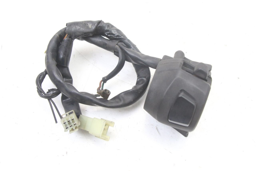 photo de PRZEŁĄCZNIK LEWY YAMAHA X-MAX XMAX ABS 250 (2010 - 2014) - Inny kąt widzenia