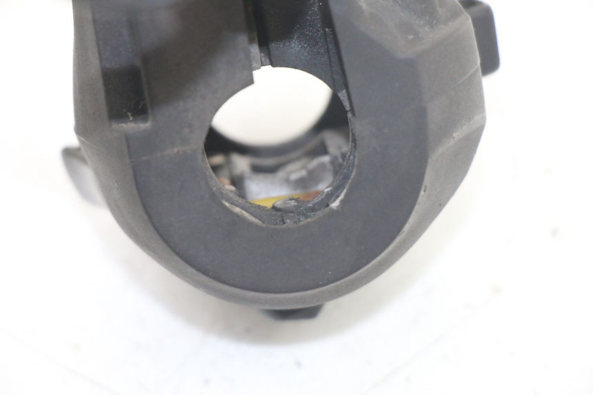 photo de PRZEŁĄCZNIK LEWY YAMAHA X-MAX XMAX ABS 250 (2010 - 2014) - Widok ogólny