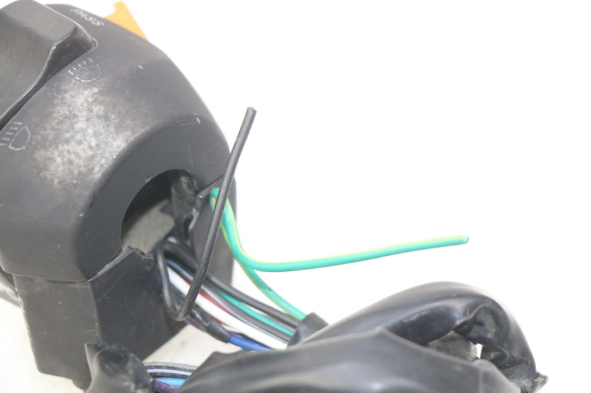 photo de PRZEŁĄCZNIK LEWY YAMASAKI YM T 125 (2015 - 2020) - Zbliżenie techniczne