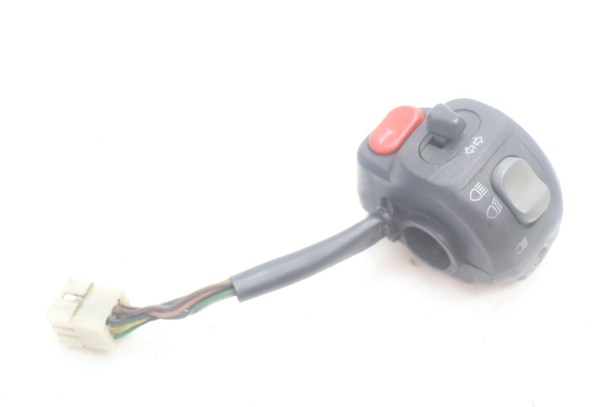 photo de PRZEŁĄCZNIK LEWY YAMAHA YP MAJESTY 125 (2007 - 2010) - Zoom stanu zużycia