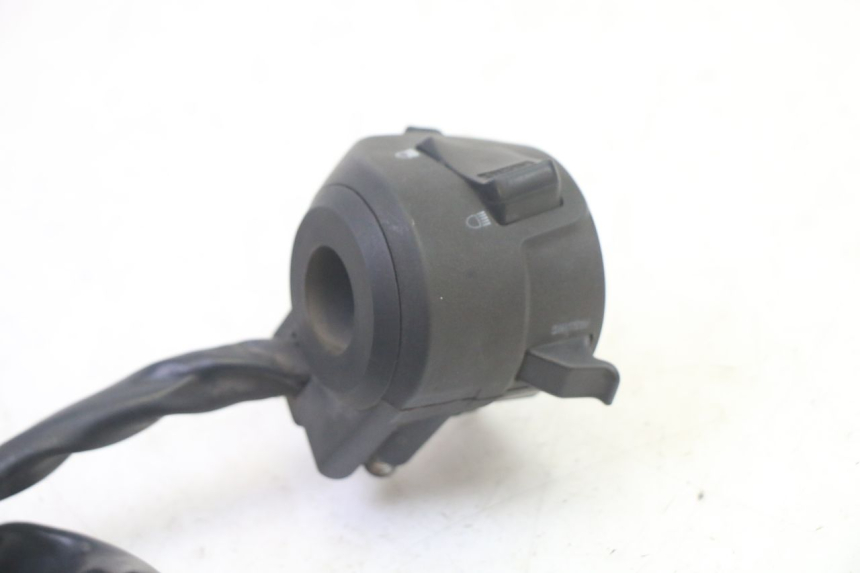 photo de PRZEŁĄCZNIK LEWY KYMCO ZING 125 (1997 - 2003) - Inny kąt widzenia