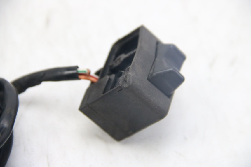 photo de PRZEŁĄCZNIK KIERUNKOWSKAZÓW SUZUKI GSX-F GSX  F 1100 (1988 - 1994) - Zoom stanu zużycia