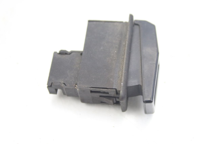 photo de PRZEŁĄCZNIK KLAKSONU SYM CITYCOM CITY COM 125 (2009 - 2014) - Zoom stanu zużycia