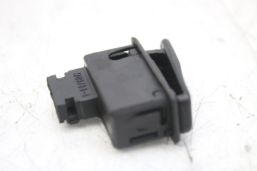 photo de PRZEŁĄCZNIK KLAKSONU SYM FIDDLE 2 50 (2008 - 2013) - Szczegół części