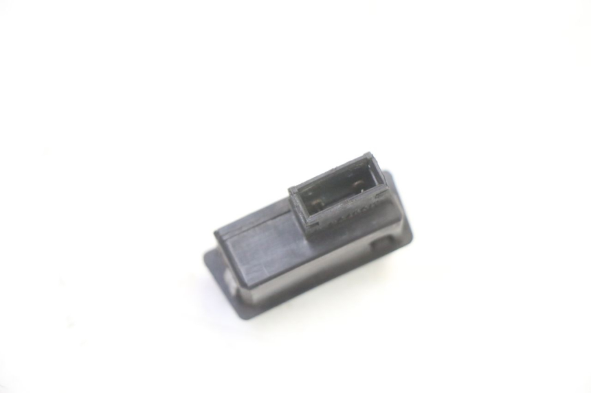 photo de PRZEŁĄCZNIK KLAKSONU SYM FIDDLE 2 S 125 (2012 - 2014) - Inny kąt widzenia