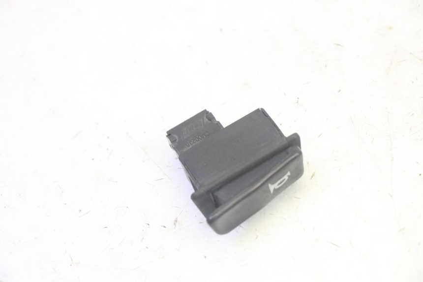 photo de PRZEŁĄCZNIK KLAKSONU SYM FIDDLE 3 III 125 (2014 - 2020) - Szczegół części