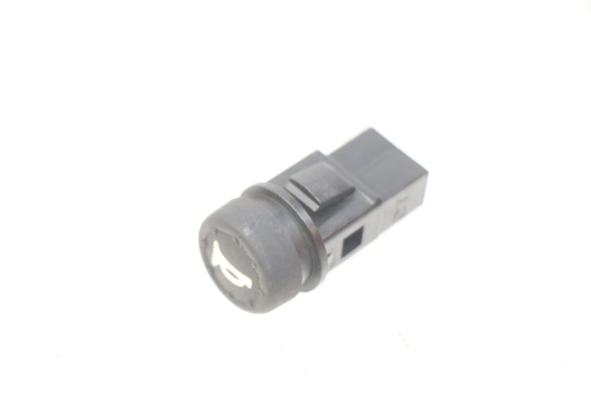 photo de PRZEŁĄCZNIK KLAKSONU PIAGGIO FLY 2T 50 (2004 - 2017) - Widok główny