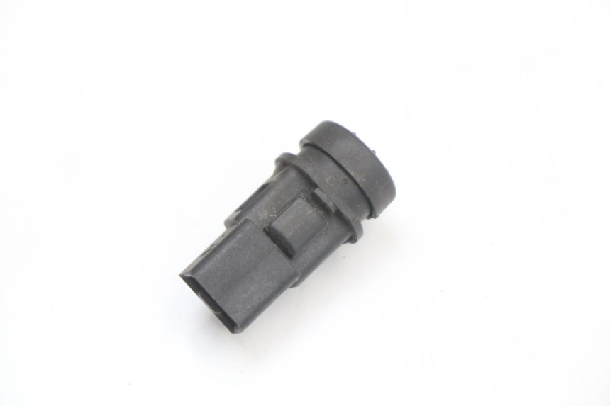 photo de PRZEŁĄCZNIK KLAKSONU PIAGGIO LIBERTY 4T 50 (2018 - 2021) - Szczegół części