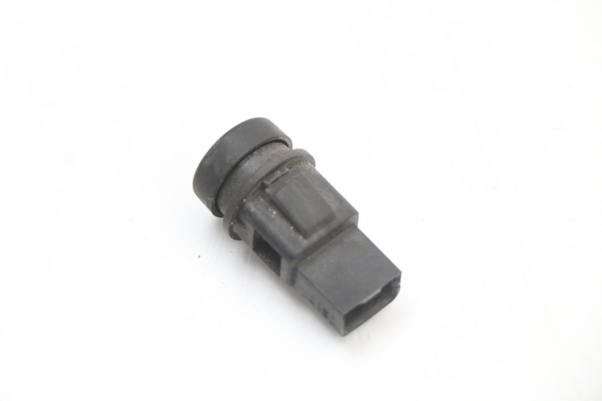 photo de PRZEŁĄCZNIK KLAKSONU PIAGGIO LIBERTY 4T 50 (2018 - 2021) - Zoom stanu zużycia